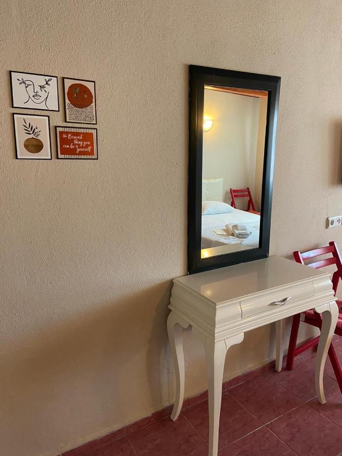 Nese Hotel Кешме Экстерьер фото