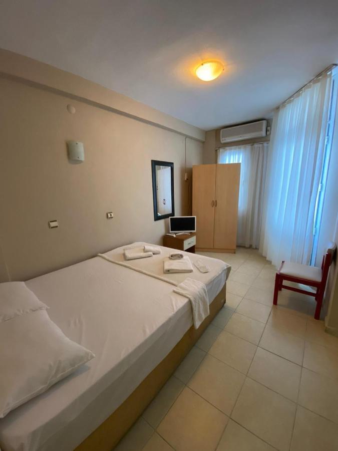 Nese Hotel Кешме Экстерьер фото