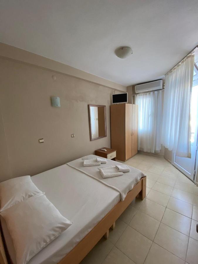 Nese Hotel Кешме Экстерьер фото