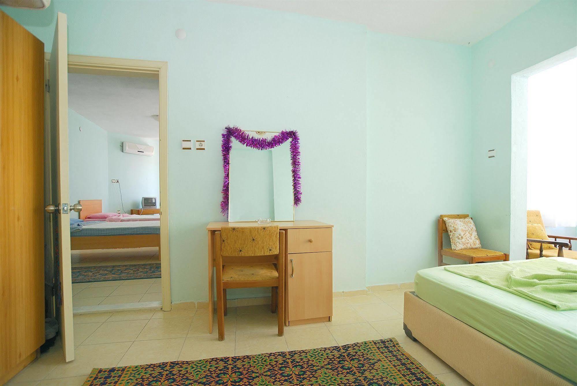 Nese Hotel Кешме Экстерьер фото