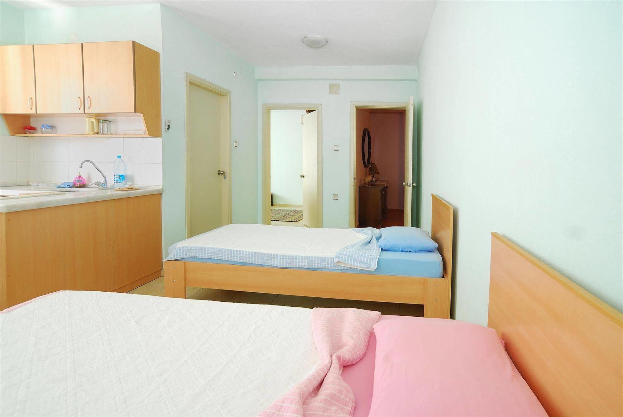 Nese Hotel Кешме Экстерьер фото